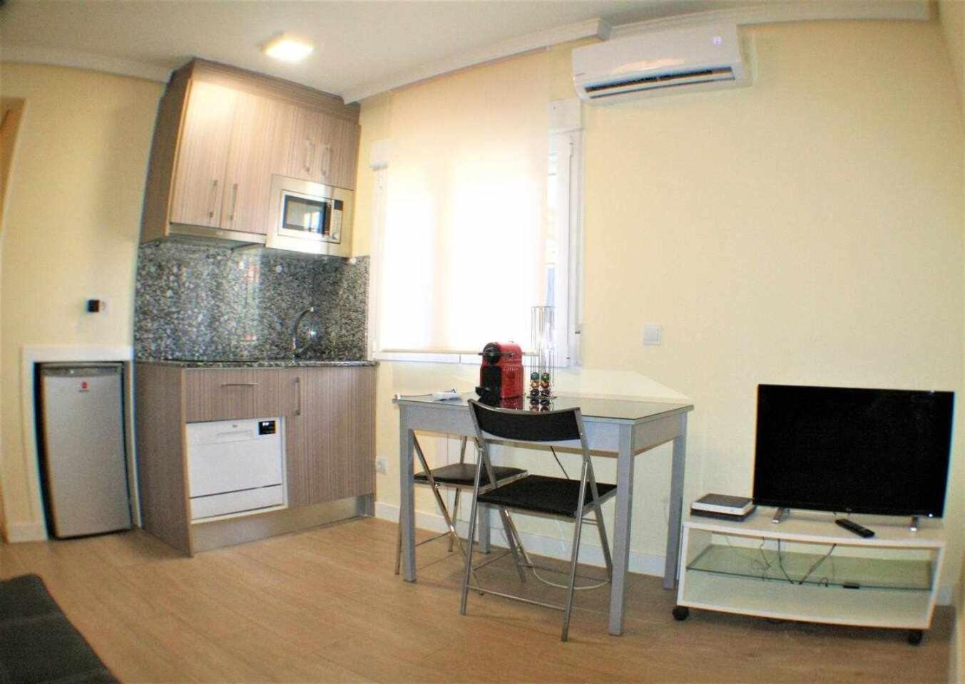 Apartamento Cercano A Madrid Rio Centrico Nuevo Екстериор снимка